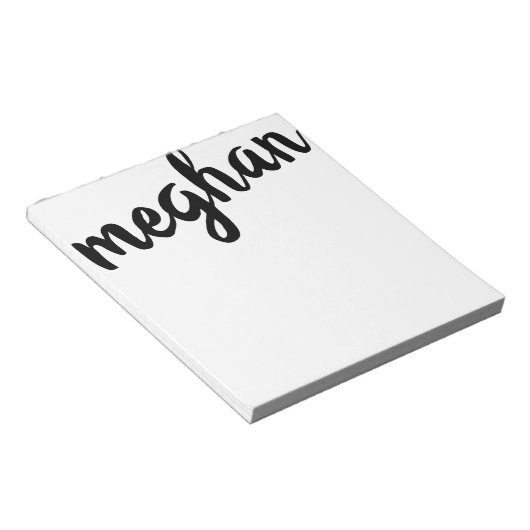Schwarzes Personalisiertes Notepad mit Big Name Notizblock (angewinkelt)