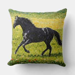 Schwarzes Pferd auf der Prärie Kissen