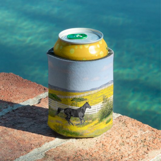 Schwarzes Pferd im Feld der Blume Dosenkühler (In Situ Pool)