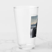 Schwarzes Pferd im Schnee mit Weihnachtskranz Glas (Rechts)