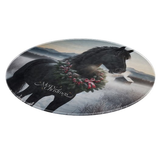 Schwarzes Pferd im Schnee mit Weihnachtskranz Schneidebrett (Ecke)