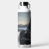 Schwarzes Pferd im Schnee mit Weihnachtskranz Trinkflasche (Vorderseite)