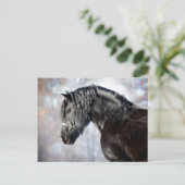 Schwarzes Pferd im Wald Postkarte (Stehend Vorderseite)