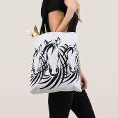 Schwarzes Pferd Kopf weiß Tasche (Von Nahem)