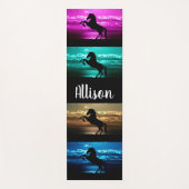 Schwarzes Pferd Lila, blau, Aquamarin, Golden Sky Yogamatte (Vorderseite)