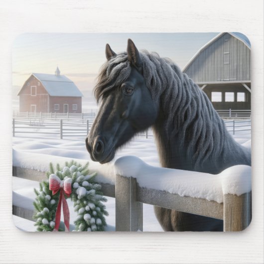 Schwarzes Pferd mit Weihnachtskranz Mousepad (Vorne)