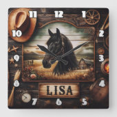 Schwarzes Pferdportrait mit Western-Dekorelementen Quadratische Wanduhr (Vorderseite)