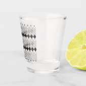 Schwarzes Rautenmuster Schnapsglas (Rechts)