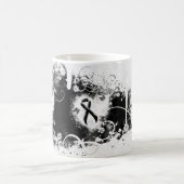 Schwarzes Ribbon Grunge Herz Kaffeetasse (Mittel)