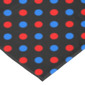 Schwarzes Rot Blau Punkte Design Tischdecke (Schrägansicht)