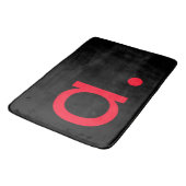 Schwarzes rotes Monogramm Anfangsbuchstabe modern Badematte (Schrägansicht)