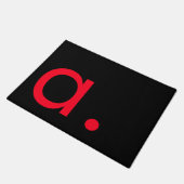 Schwarzes rotes Monogramm Anfangsbuchstabe modern Fußmatte (Schrägansicht)