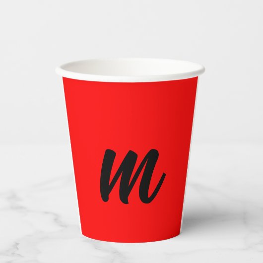 Schwarzes rotes Monogramm Anfangsbuchstabe modern Pappbecher (Vorderseite)