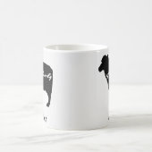 "Schwarzes Schaf der Familie" individuell anpassba Kaffeetasse (Mittel)