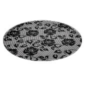 Schwarzes Schnittmuster auf weißem Hintergrund Schneidebrett (Ecke)