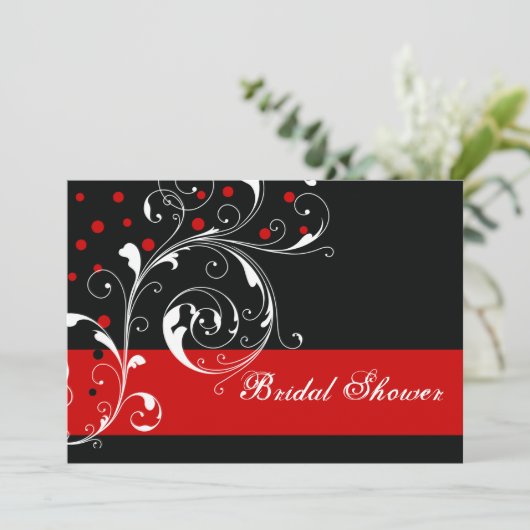 Schwarzes Scrollblatt, rotes Brautparty Einladung (Stehend Vorderseite)