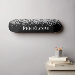 Schwarzes Silber-Faux-Glitter-Ästhetik-Name nach M Skateboard