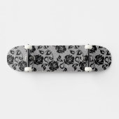 Schwarzes Spitzemuster auf weißem Hintergrund Skateboard (Horizontal)