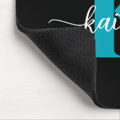 Schwarzes Teal-Monogramm Mousepad (Ecke)