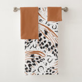 Schwarzes Tier Print Terracotta Swirt Muster Badhandtuch Set (Insitu)