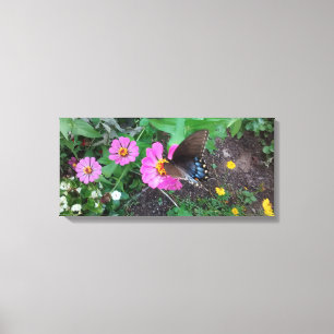 Schwarzes Tiger-Frack unter Blume Leinwanddruck