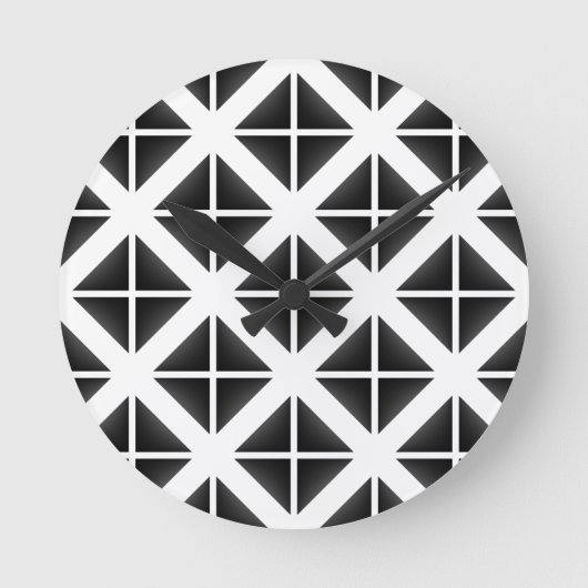 Schwarzes Trendy Triangle Muster Runde Wanduhr (Vorderseite)