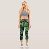 Schwarzes tropisches Muster Capri Leggings (Vorderseite)