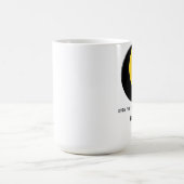 Schwarzes und Gold ist sogar in der Kaffeetasse (Mittel)