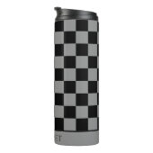 schwarzes und graues kariertes Monogramm Name Thermosbecher (Nach rechts gedreht)