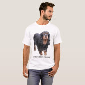 Schwarzes und Hund Brown-unbekümmerter Königs T-Shirt (Vorne ganz)