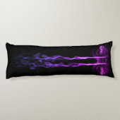 Schwarzes und Lila Drachenrauchen Seitenschläferkissen (Rückseite)