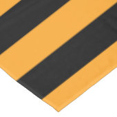 Schwarzes und orange Streifenmuster Tischdecke (Schrägansicht)
