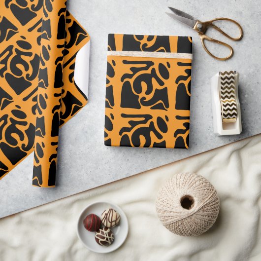 Schwarzes und orangefarbenes Muster Geschenkpapier (Kunsthandwerk)