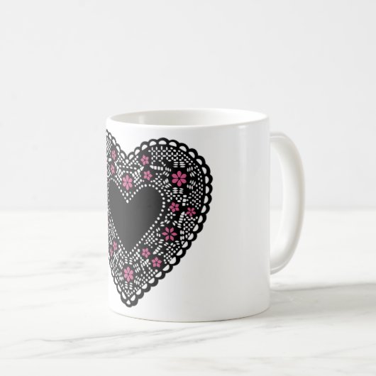 Schwarzes und rosa Spitzenherz Kaffeetasse (VorderseiteRechts)