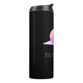 Schwarzes und Rosa zerquetschen nicht Schnecken Thermosbecher (Nach links gedreht)