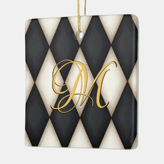 Schwarzes und Weißes Herlequin Imitate Antikes Mit Keramikornament (Links)