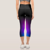Schwarzes Violet Gradient Glow Capri Leggings (Rückseite)