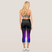 Schwarzes Violet Gradient Glow Capri Leggings (Rückseite)