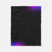 Schwarzes Violet Gradient Glow Fleecedecke (Vorderseite)