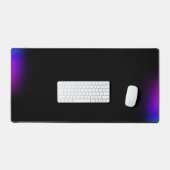 Schwarzes Violet Gradient Glow Schreibtischunterlage (Tastatur & Maus)
