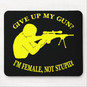 Schwarzes weibliches Gewehr nicht dumm Mousepad
