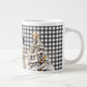 Schwarzes Weihnachtsschneedesign Jumbo-Tasse (Rechts)
