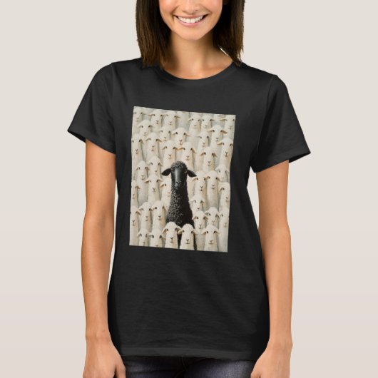 Schwarzes Weißes Schaf T-Shirt (Vorderseite)
