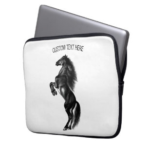 Schwarzes Wildpferd - Schwarzweiß Zeichnend Laptopschutzhülle