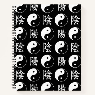 Schwarzes Yinyang-Symbol chinesisches Textmuster Notizblock