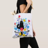 Schwarzflaume Katze mit Blume Tasche (Von Nahem)