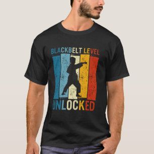 Schwarzgurt Männer Errungenschaft Martial Arts Kar T-Shirt