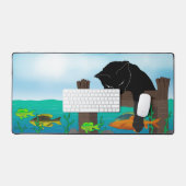 Schwarzkatzenfischen vor dem Dock Schreibtischunterlage (Tastatur & Maus)