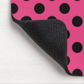 Schwarzpolka-Punkte auf Fuchsia Mousepad (Ecke)