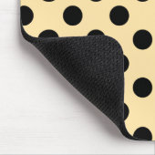 Schwarzpolka-Punkte auf hellgelb Mousepad (Ecke)